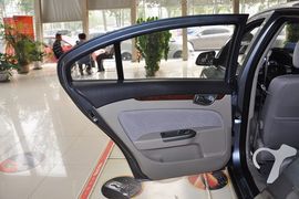 2011款长安CX30三厢