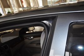 2011款长安CX30三厢