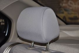 2011款长安CX30三厢