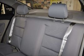 2011款长安CX30三厢