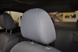 2011款长安CX30三厢