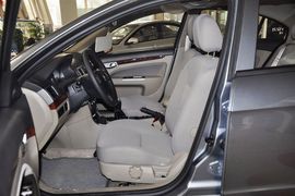 2011款长安CX30三厢