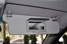 2011款长安CX30三厢