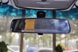 2011款长安CX30三厢