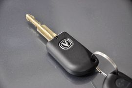 2011款长安CX30三厢