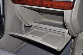 2011款长安CX30三厢