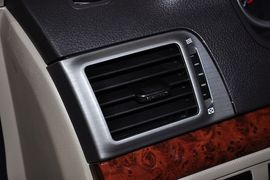 2011款长安CX30三厢