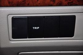 2011款长安CX30三厢