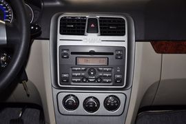 2011款长安CX30三厢