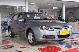 2011款长安CX30三厢