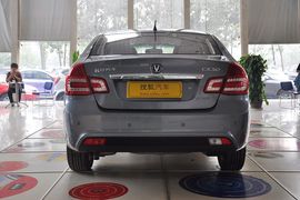 2011款长安CX30三厢