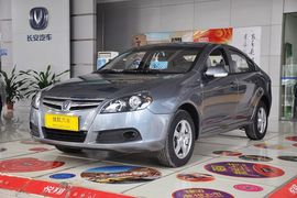 2011款长安CX30三厢