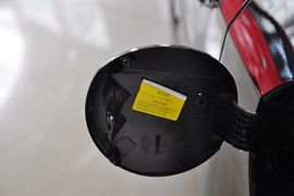 2011款长安悦翔三厢