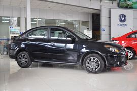 2011款长安悦翔三厢