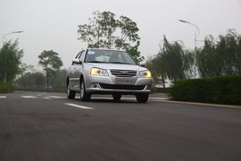 试驾2012款奇瑞旗云2