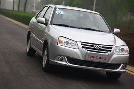 试驾2012款奇瑞旗云2