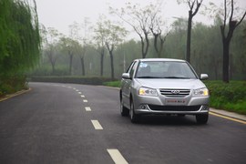 试驾2012款奇瑞旗云2
