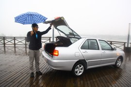试驾2012款奇瑞旗云2