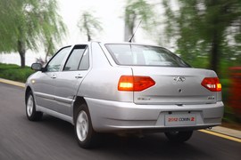 试驾2012款奇瑞旗云2