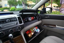 2011款一汽马自达8千岛湖试驾