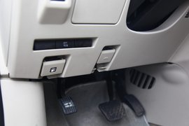 2011款一汽马自达8千岛湖试驾