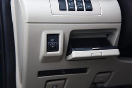 2011款一汽马自达8千岛湖试驾