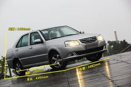 试驾2012款奇瑞旗云2