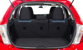 海外试驾2012款丰田雅力士