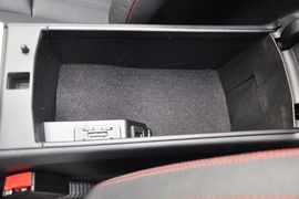 2012款奔驰SLK200豪华运动型