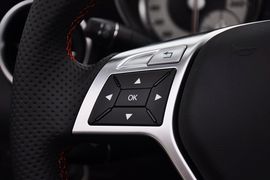 2012款奔驰SLK200豪华运动型