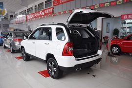 2012款起亚狮跑