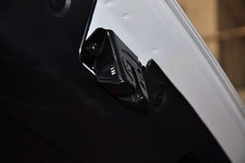 2012款起亚狮跑