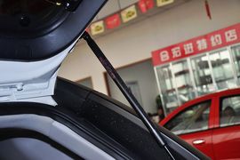 2012款起亚狮跑