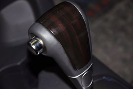 2012款起亚狮跑