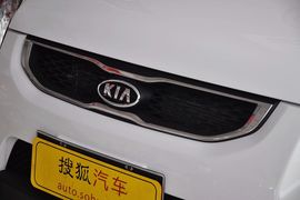 2012款起亚狮跑