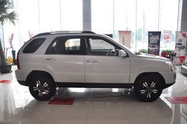 2012款起亚狮跑