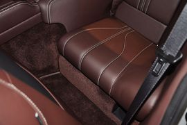 2012款阿斯顿马丁Virage