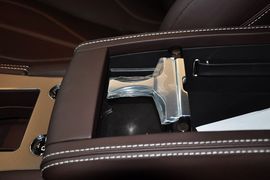 2012款阿斯顿马丁Virage