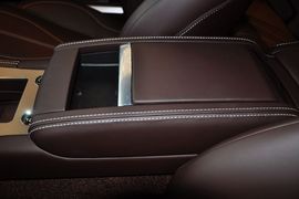 2012款阿斯顿马丁Virage