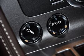 2012款阿斯顿马丁Virage