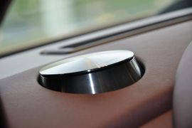 2012款阿斯顿马丁Virage