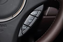 2012款阿斯顿马丁Virage