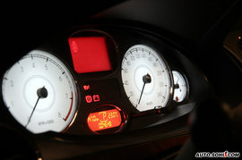 2007款上汽荣威750