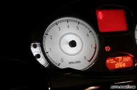 2007款上汽荣威750