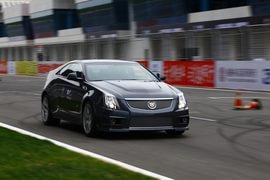   2012款凯迪拉克CTS-V COUPE及驾驶培训实拍