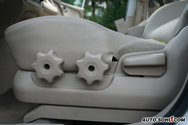 2008款起亚狮跑2.7