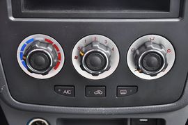 2012款奇瑞旗云2