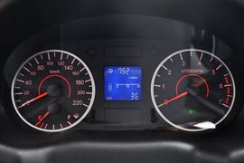 2012款奇瑞旗云2