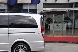 2011款奔驰唯雅诺
