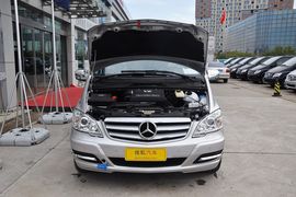 2011款奔驰唯雅诺
